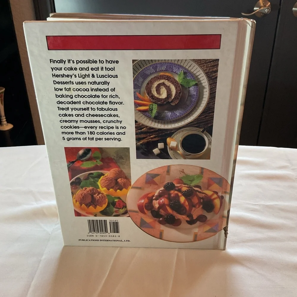 Hershey’s Light & Luscious Desserts Cookbook 1994 Vintage